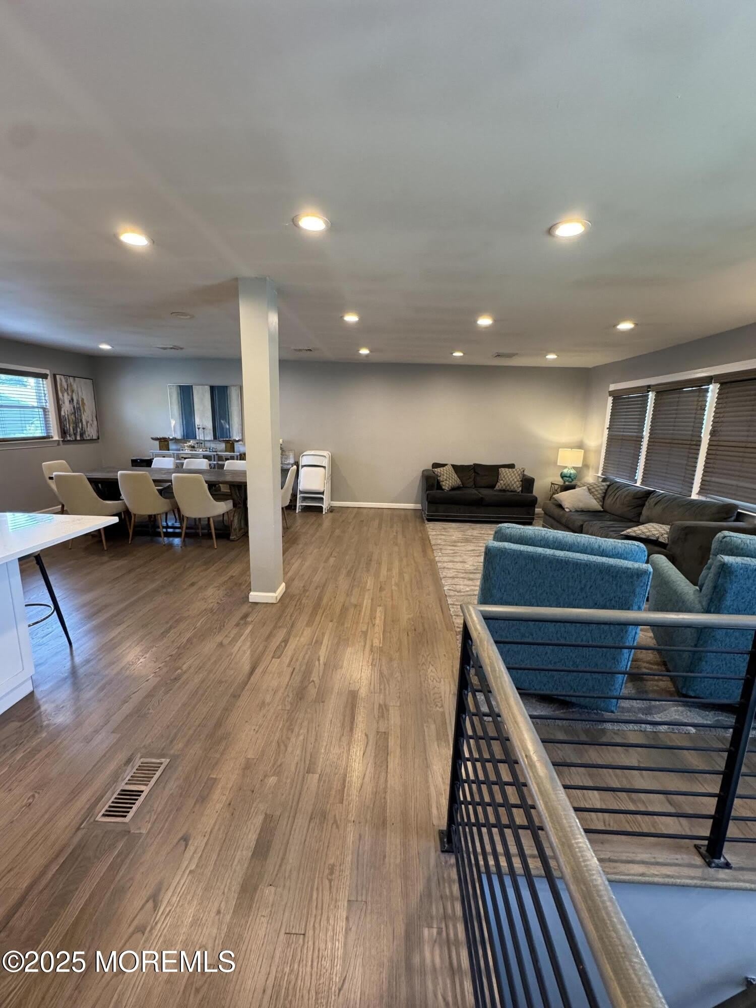 280 Oakley Avenue – photo 3