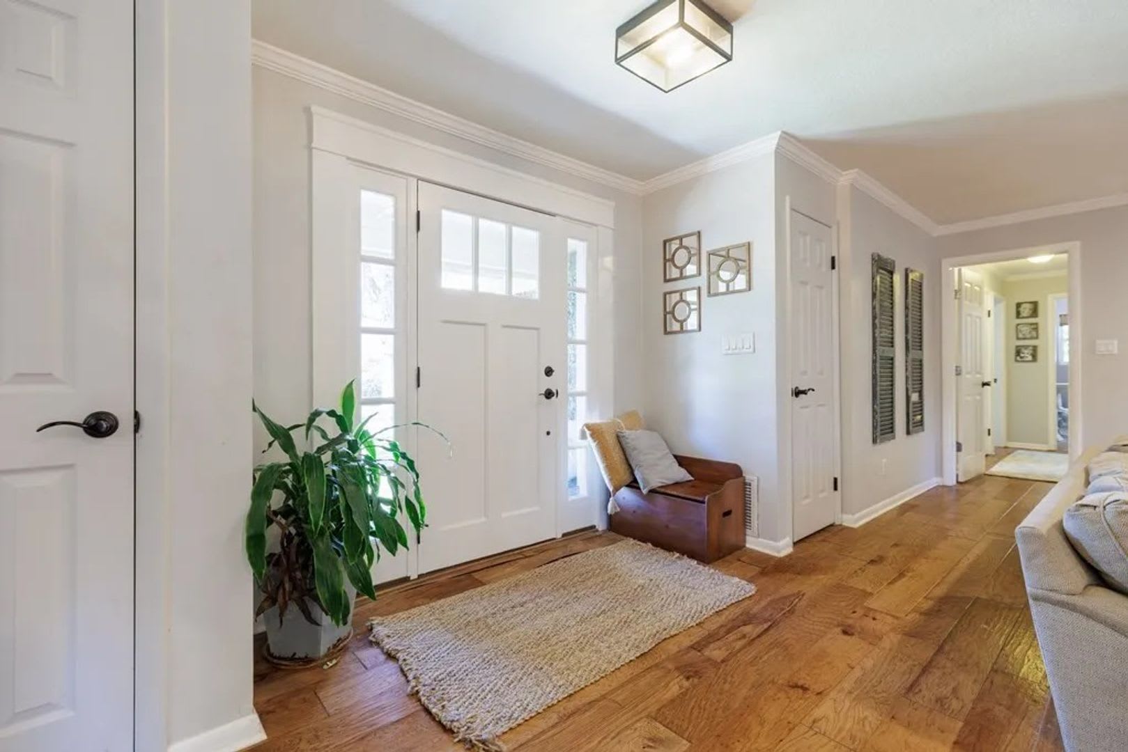 Stunning & Spacious 3-BR Home with Sunroom & Bonus Room in Valdosta! – photo 4