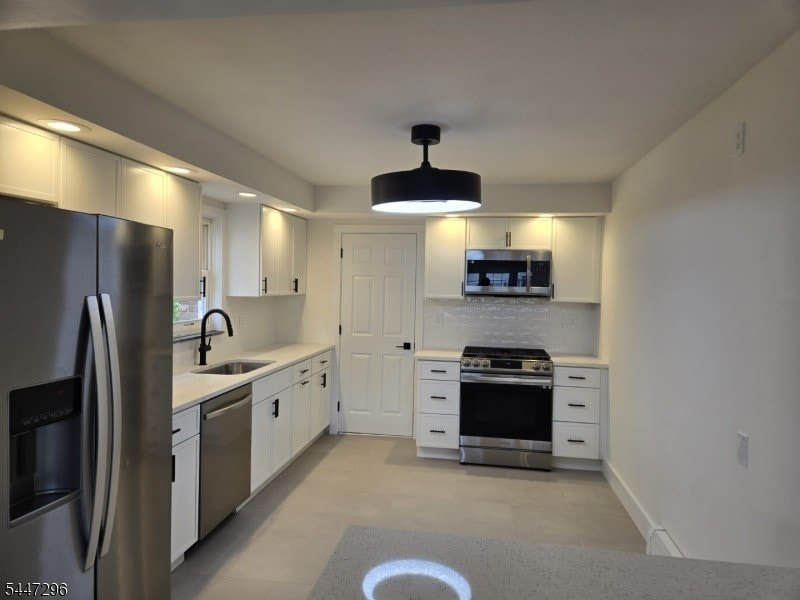832 Dewey St – photo 5