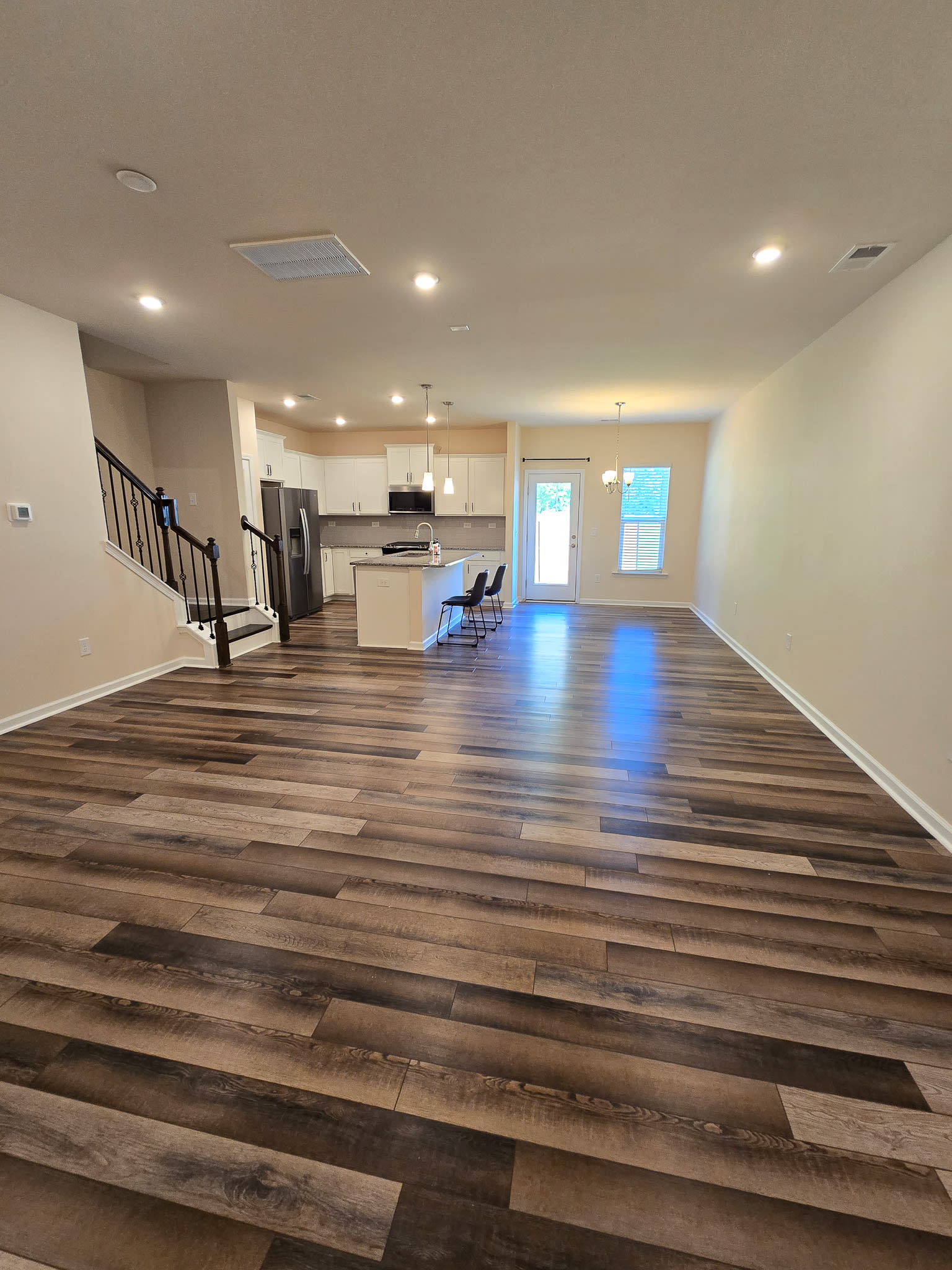 306 Villanova Dr – photo 5