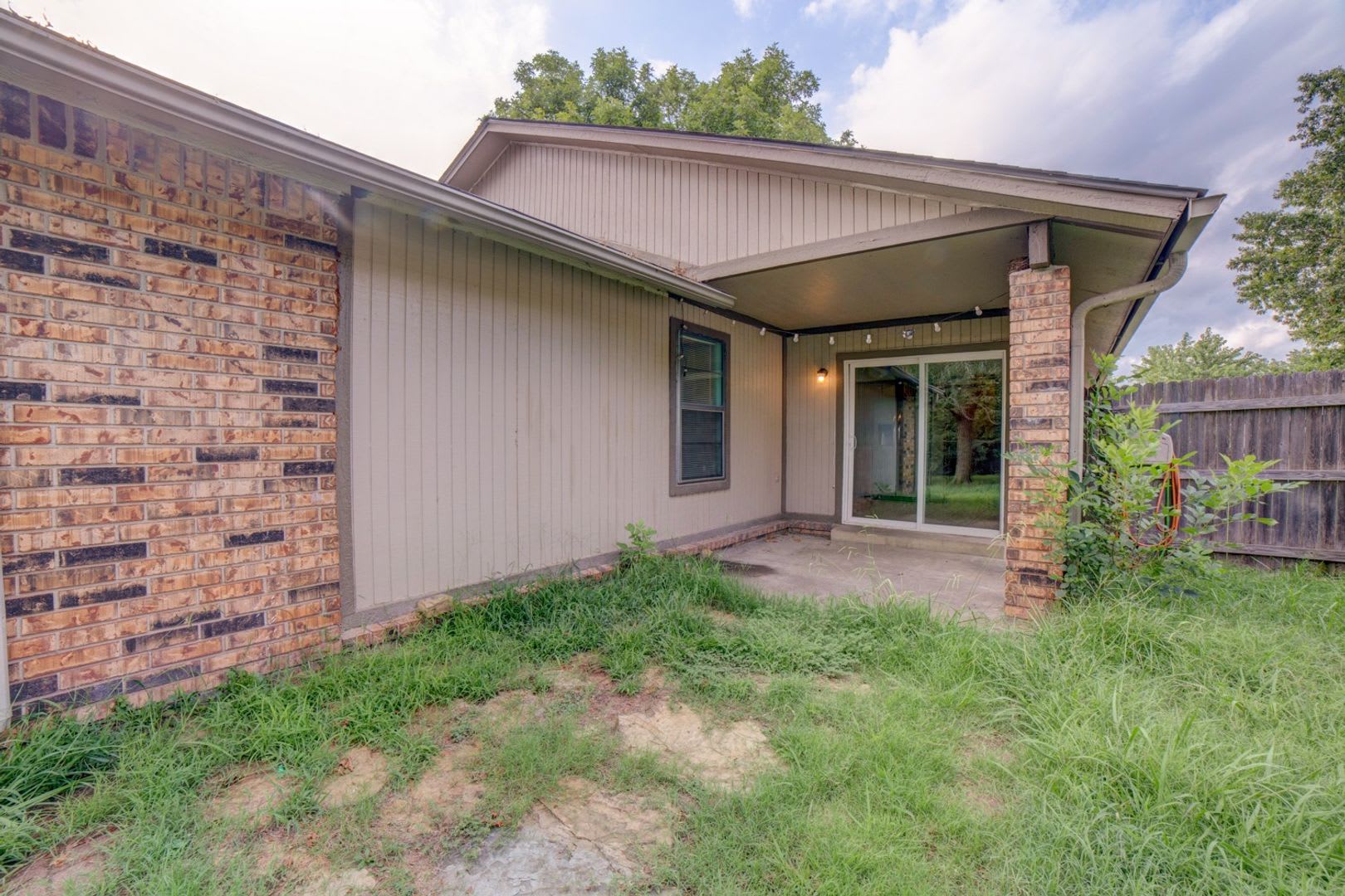 Fantastic Broken Arrow property now up for rent – photo 1