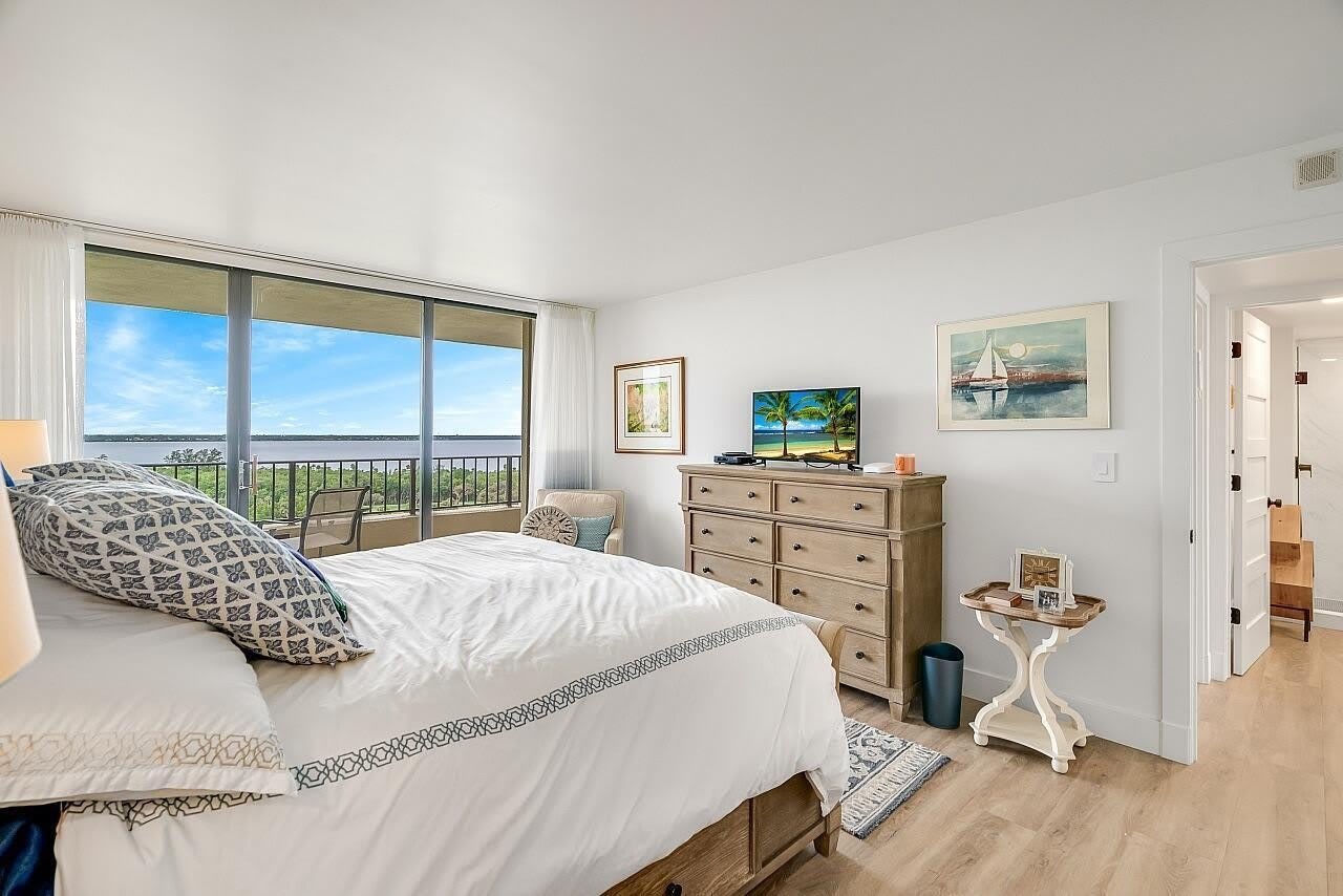 8750 S Ocean Drive – photo 5