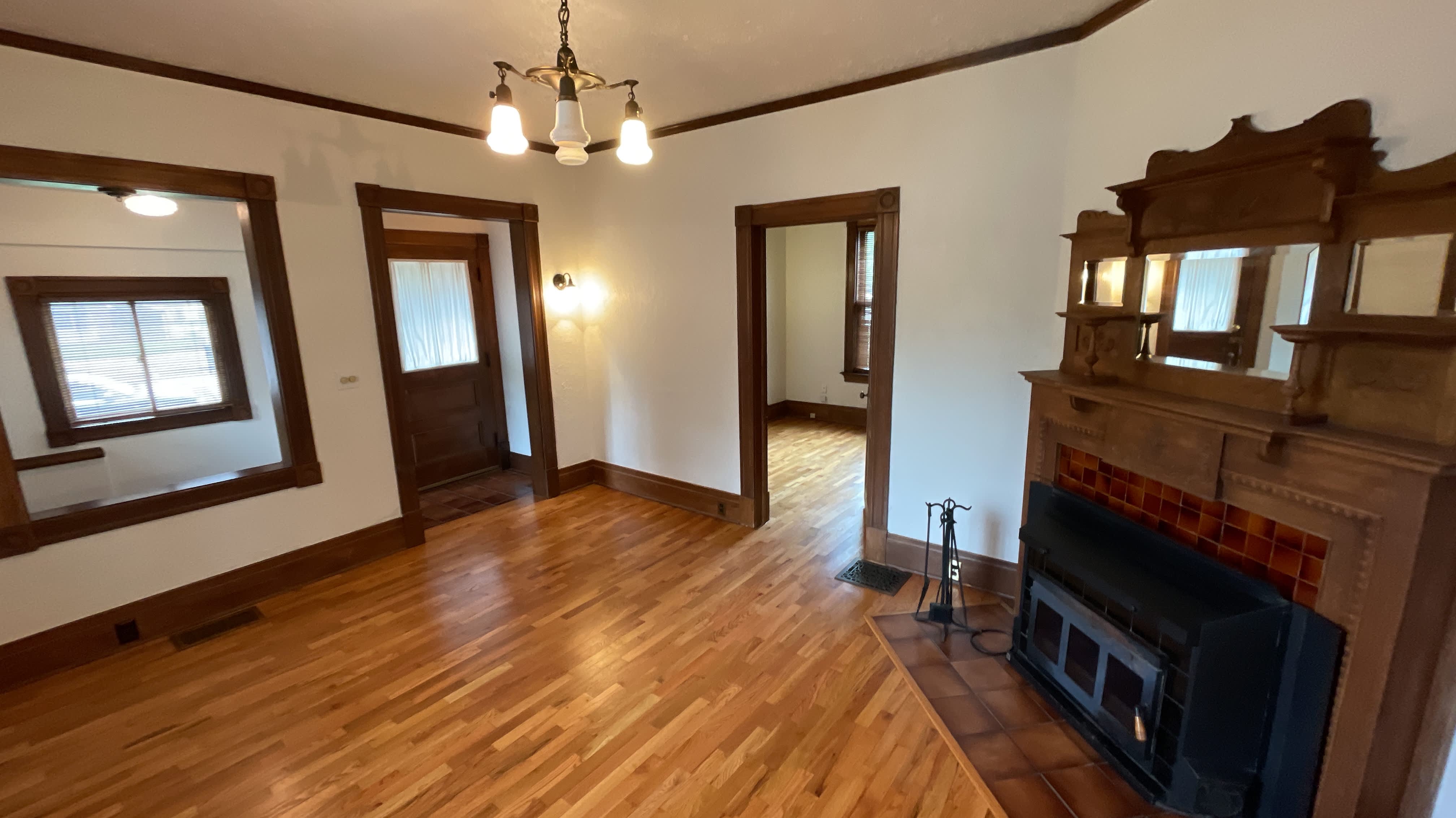 418 E Dale St – photo 3
