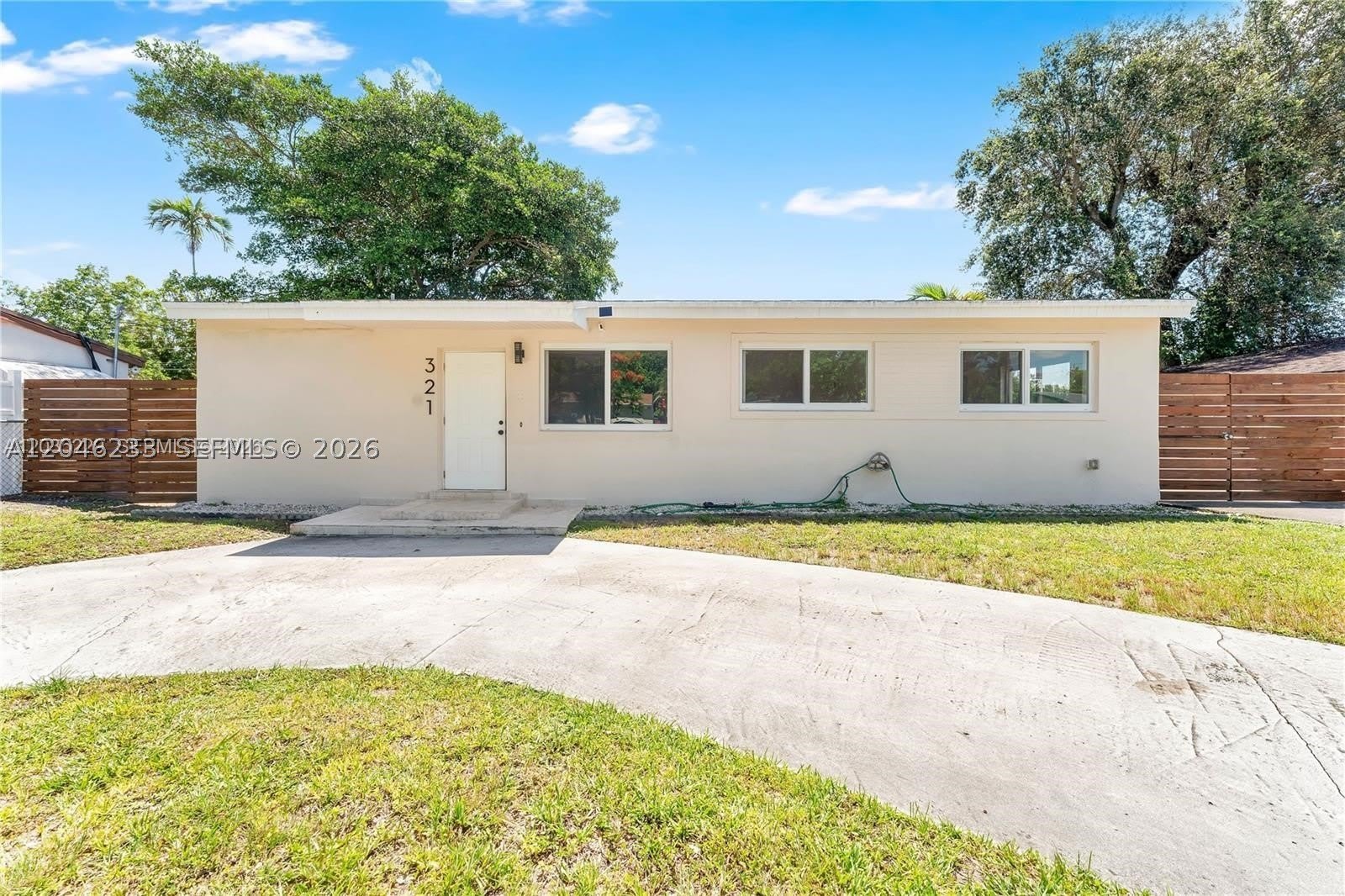 321 NW 56th Ave – photo 2