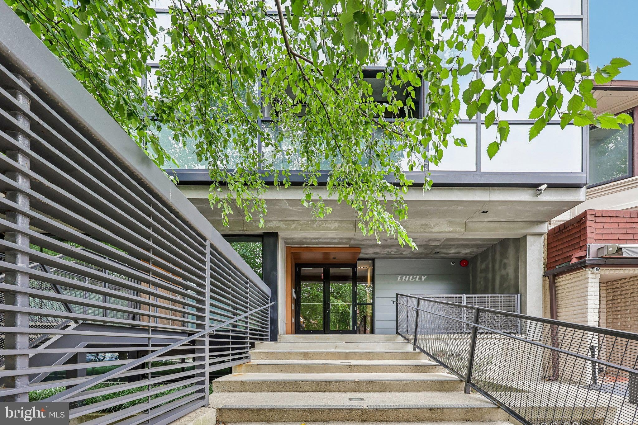 2250 11TH Street NW – photo 1