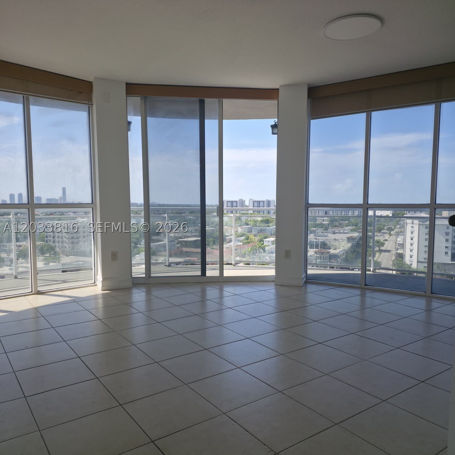 1 Glen Royal Pkwy – photo 1