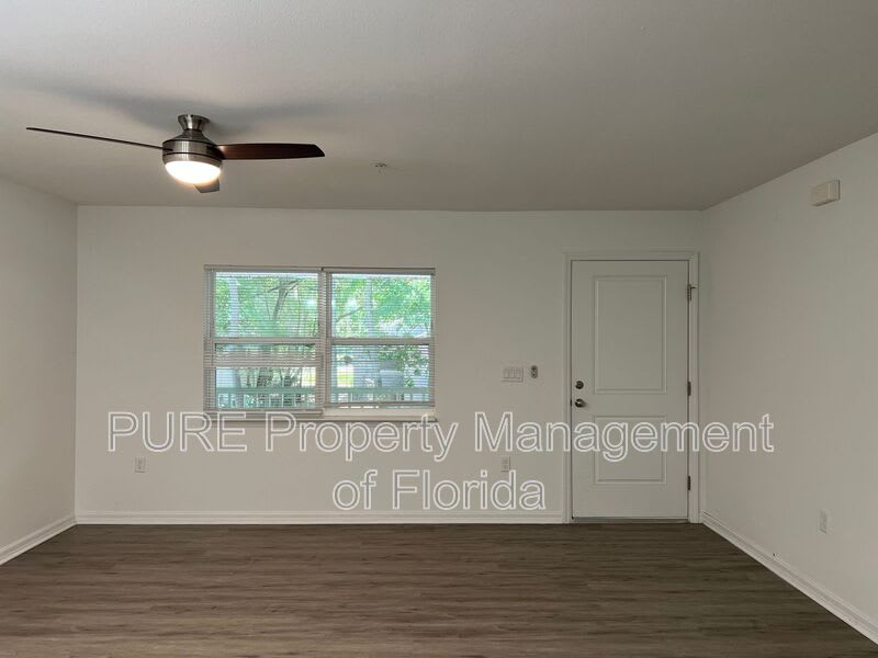 318 NE 7 Terrace – photo 2