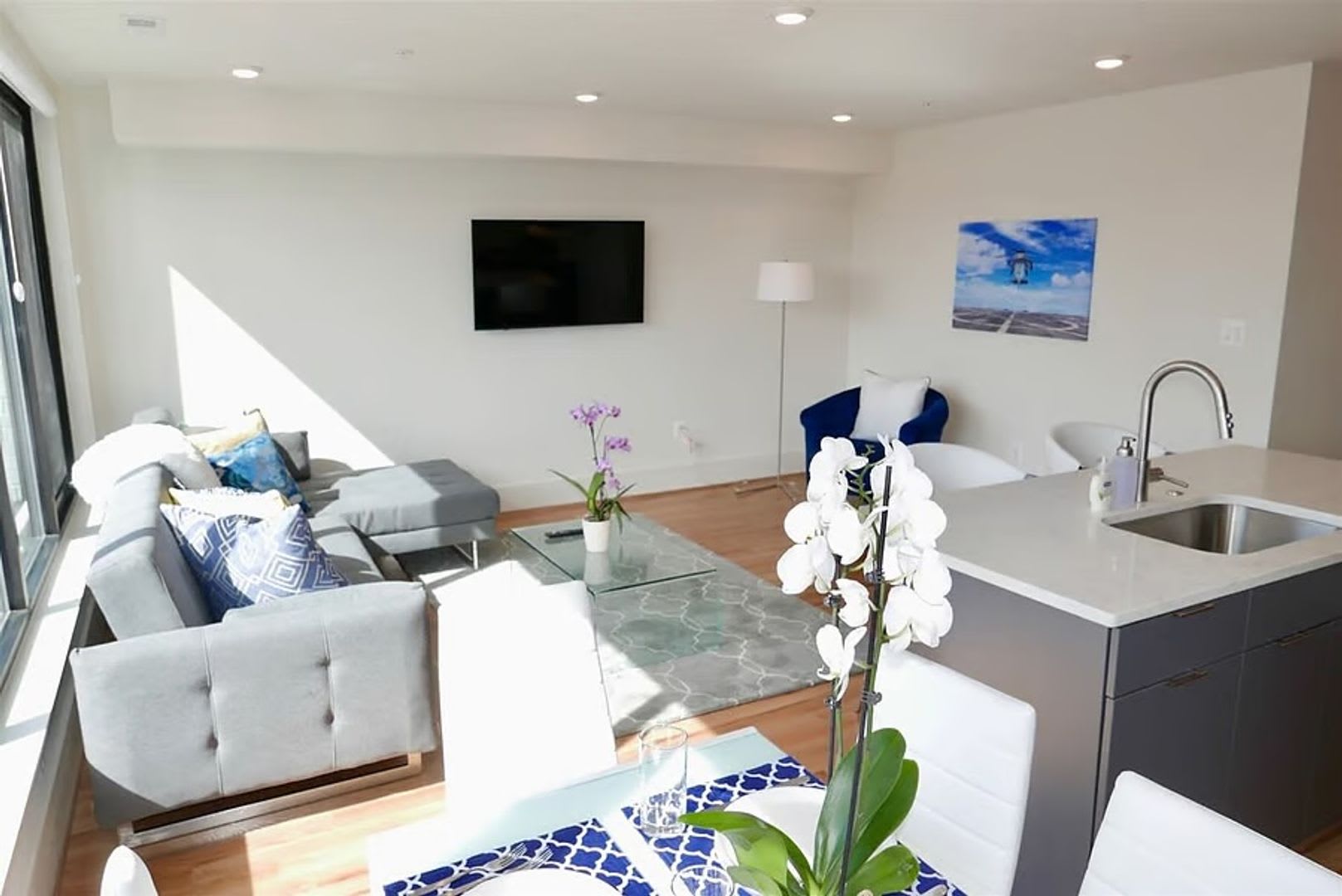 Updated 2Bedroom/2Bath – photo 5