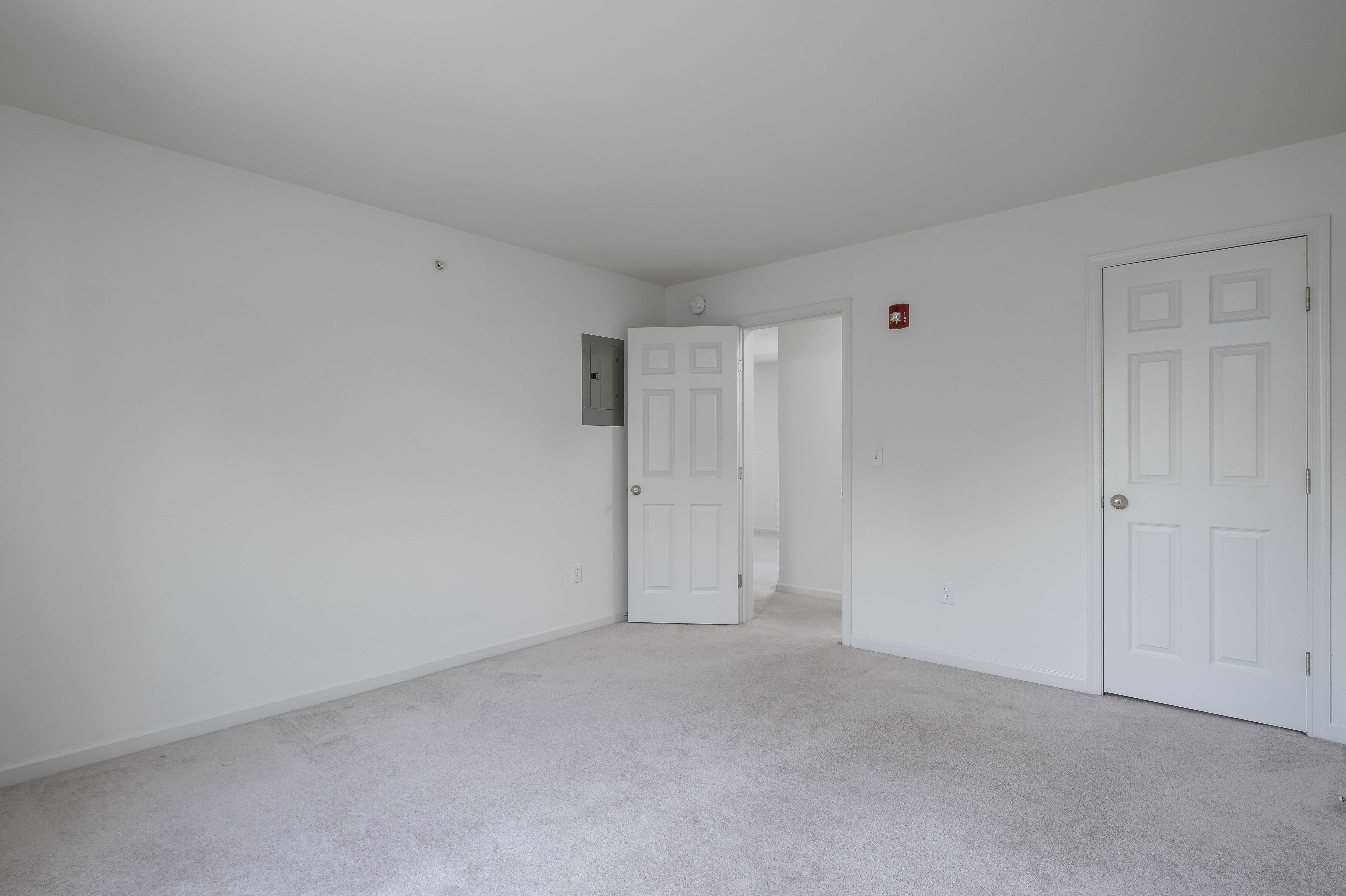210 Hampden Drive – photo 5