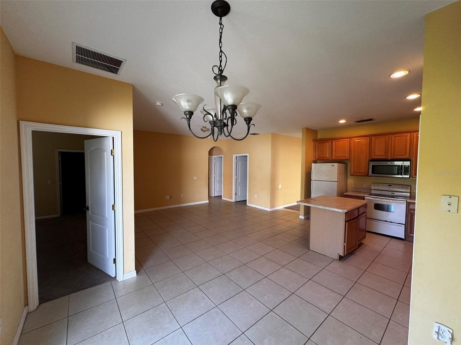 1111 HACIENDA Circle – photo 5