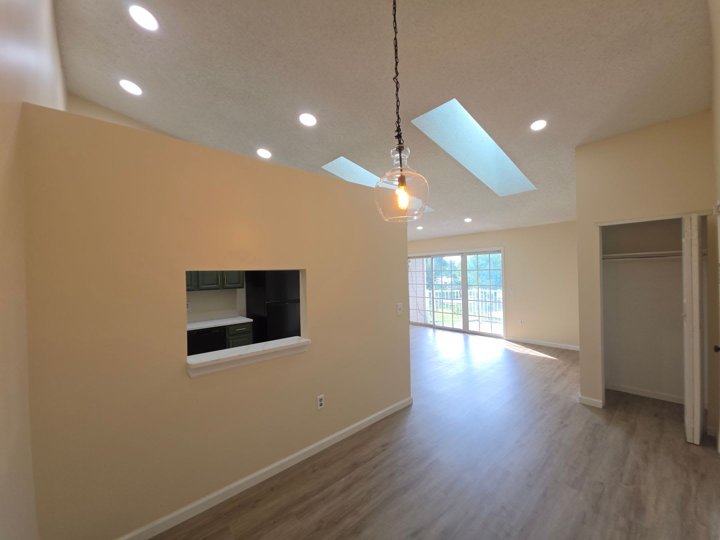 Be The First To Occupy This 2Nd Fl 2 Bedroom 2 Bath Condominium With Lots Of Amenities Since Being Renovated – photo 5