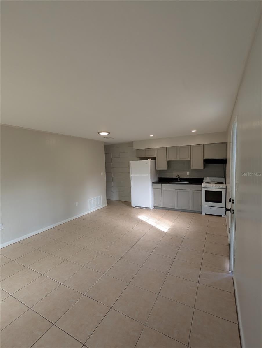 805 NW 40TH Avenue – photo 5