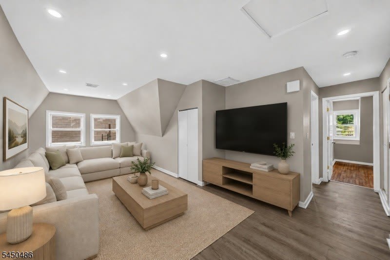 467-469 Summer Ave – photo 4