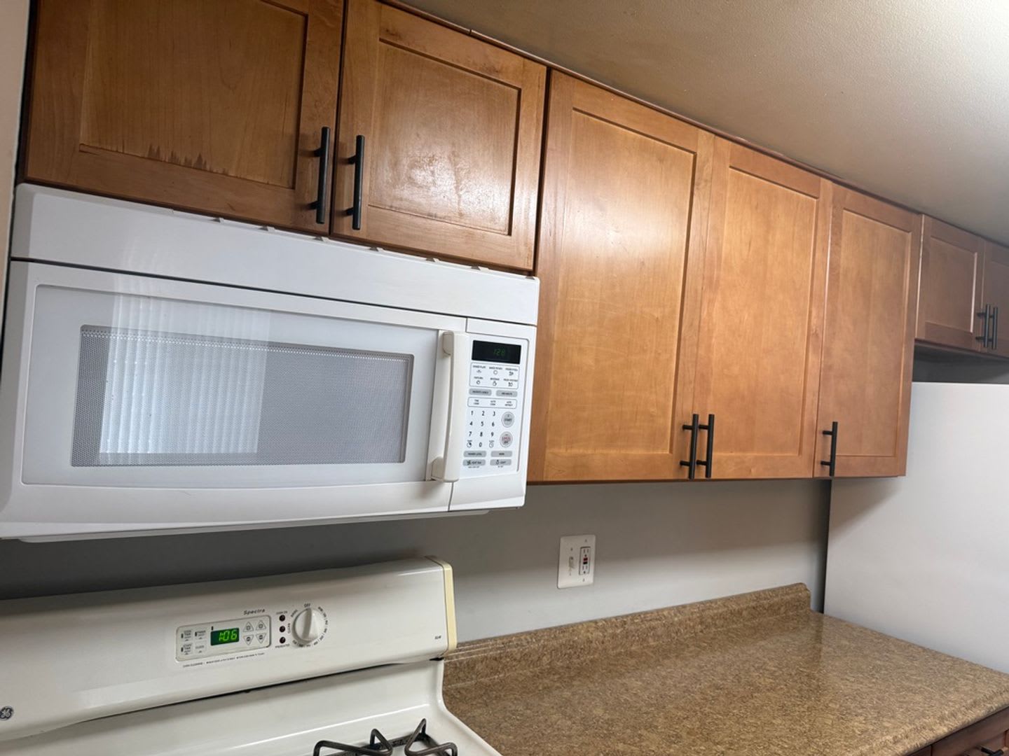 Bright Spacious Condo In Sought After Glenhardie Community – photo 5