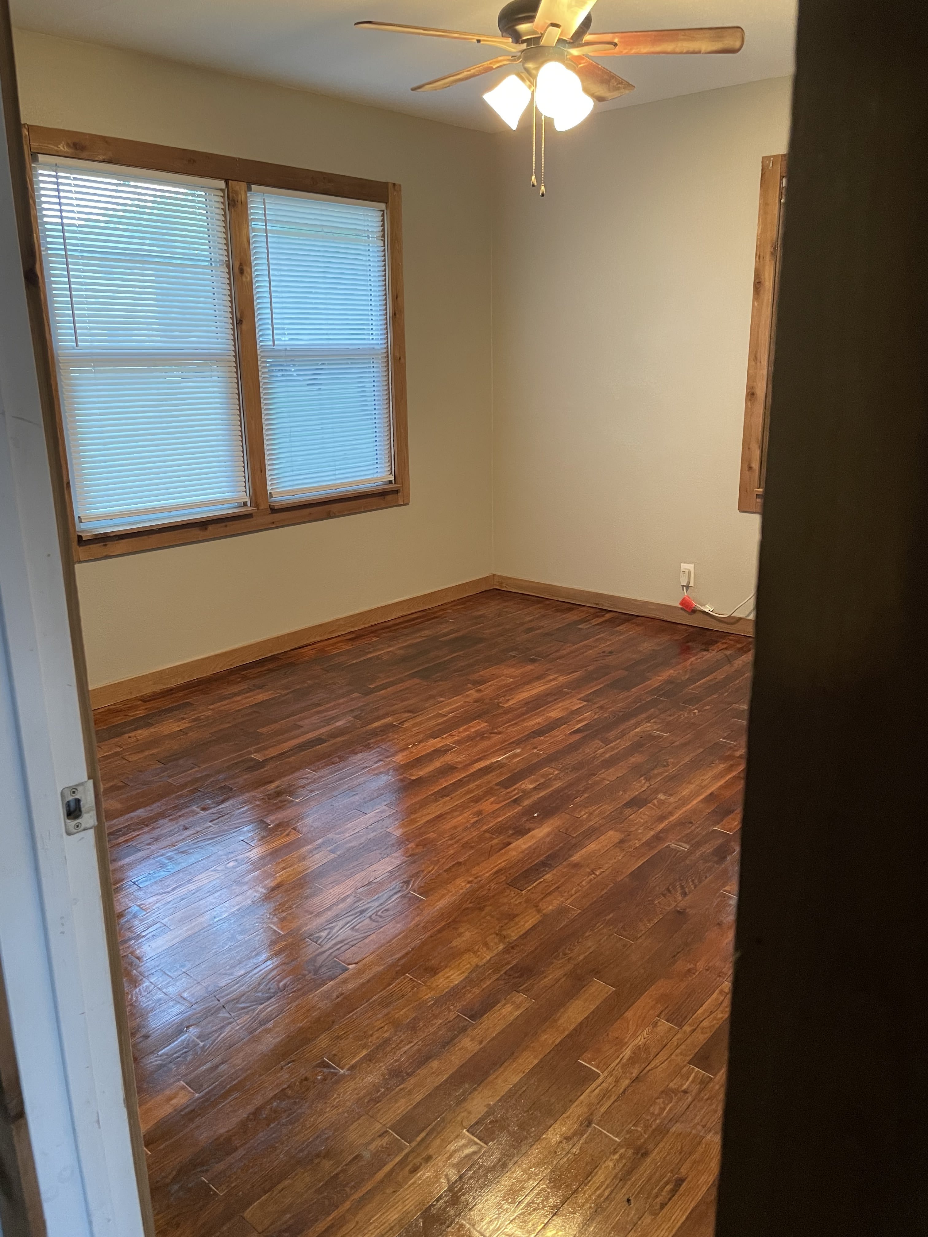 204 E Boyd Ave – photo 3