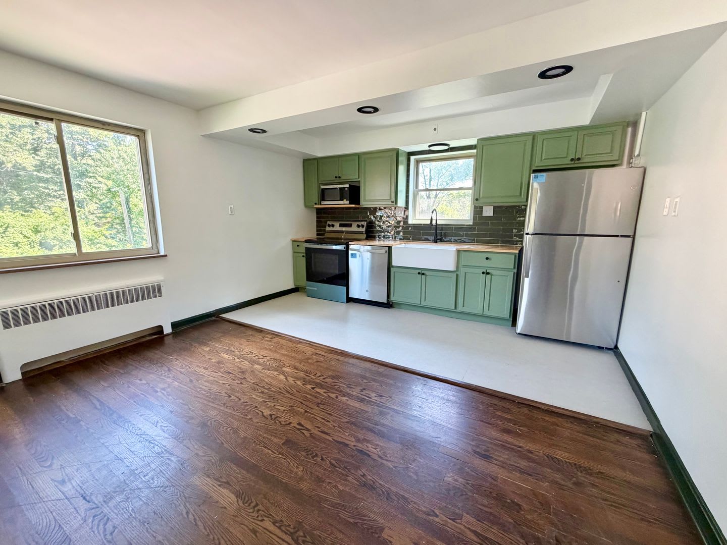 2798 Queen City Avenue – photo 3