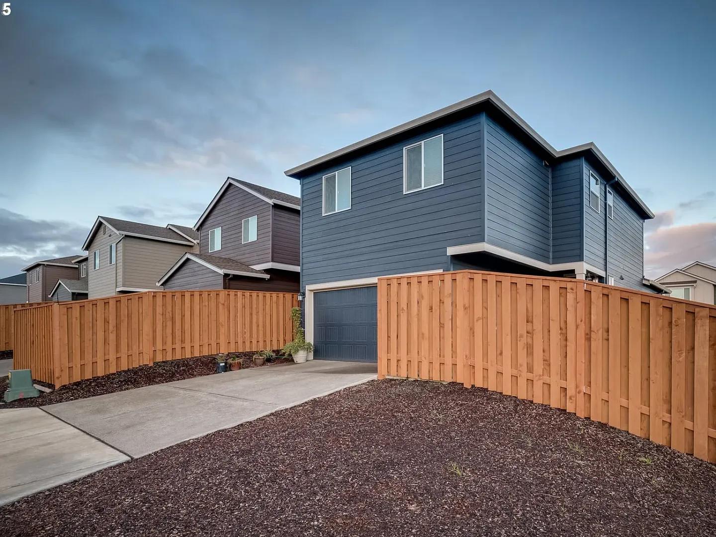 2400 NW Sunny Lane – photo 1