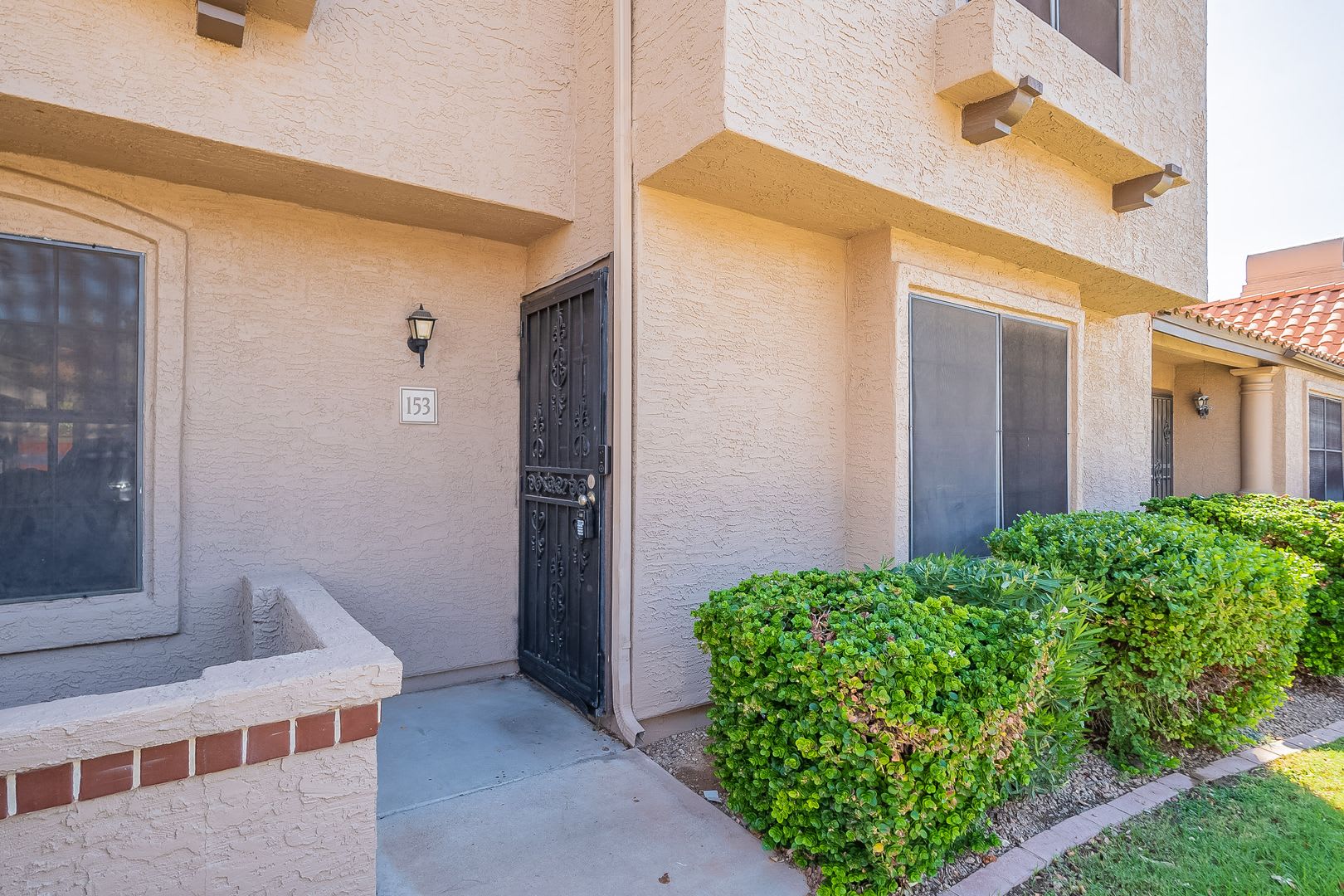 Dual Primary Suites! Charming Chandler Townhome with Pool – photo 3