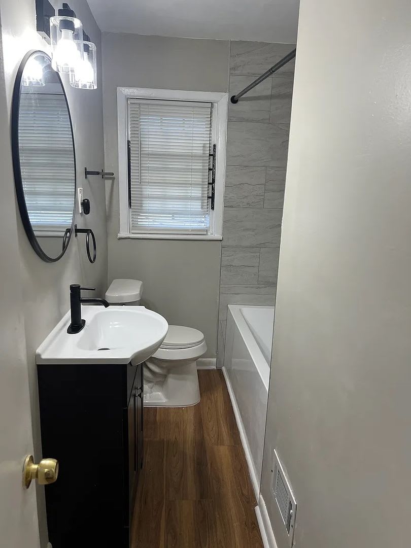 Room in 2 Bedroom Home in Atlanta – photo 5