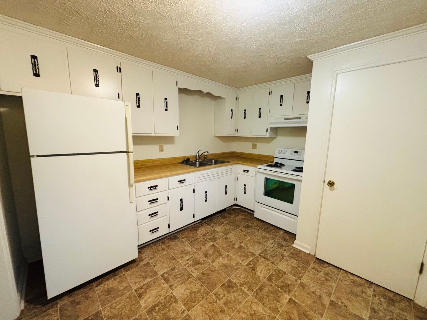 2 Bedroom 1 Bath Duplex – photo 5