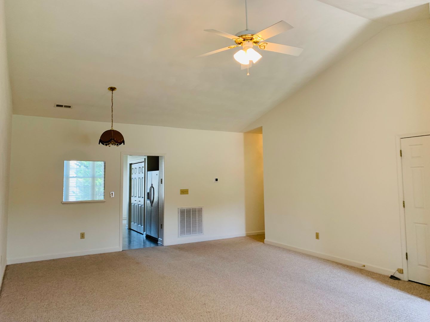 2 Bedroom 2 Bath Townhouse – photo 5