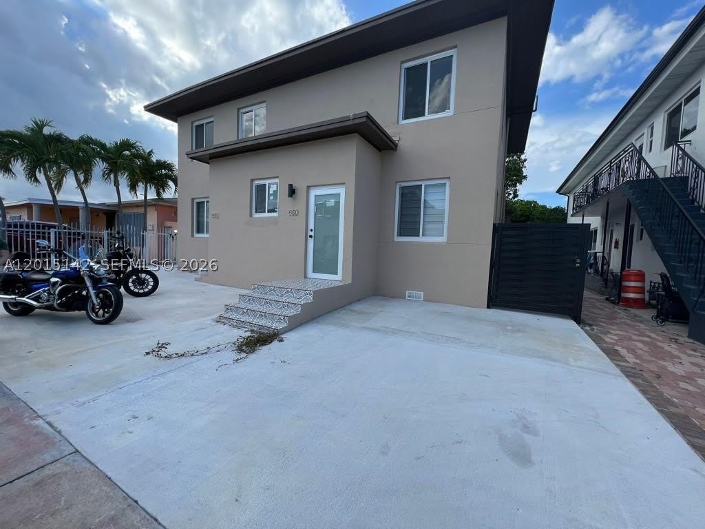 943 79Th Ter – photo 1