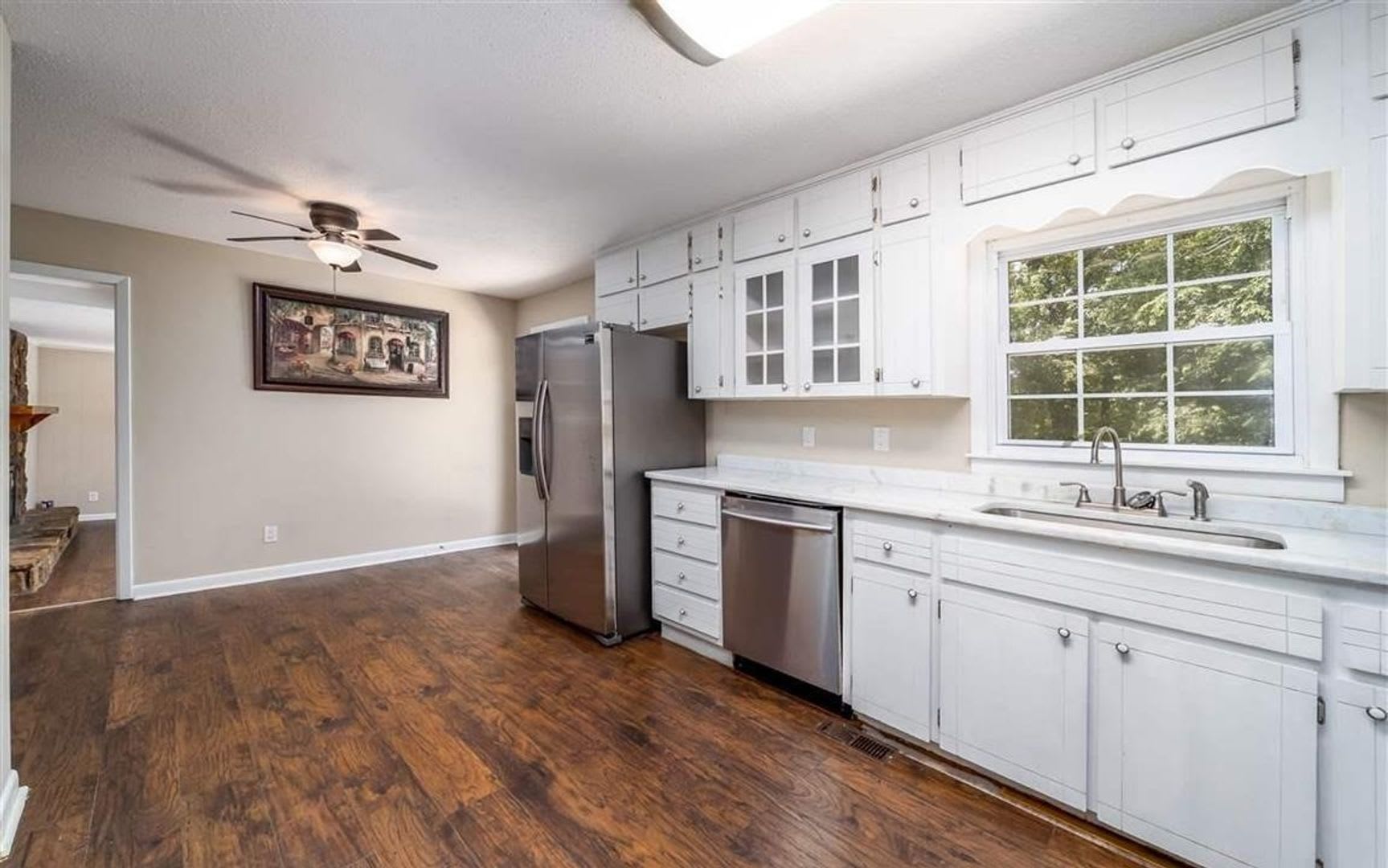 4 bed &amp; 2.5 bath with a pool – photo 5