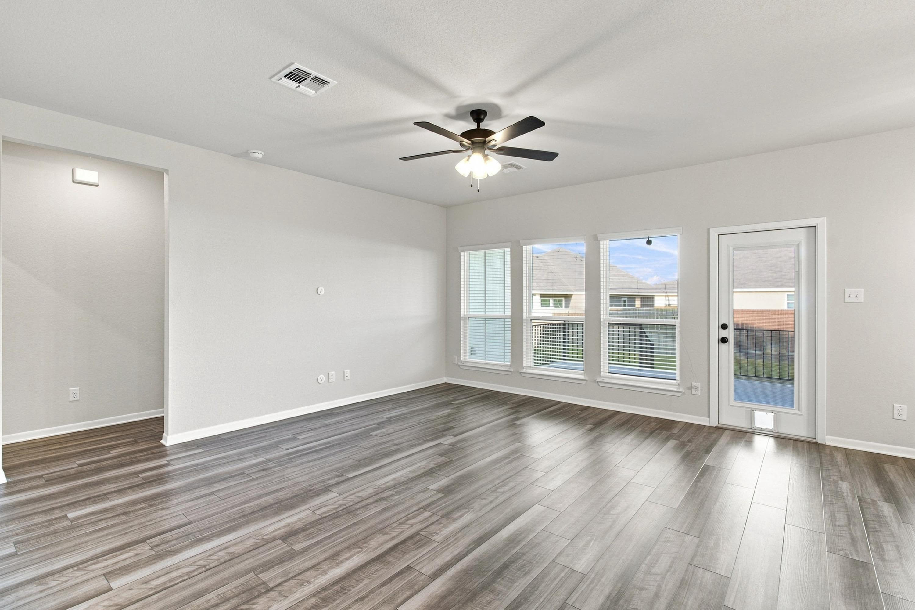 2827 Fox River Drive – photo 4