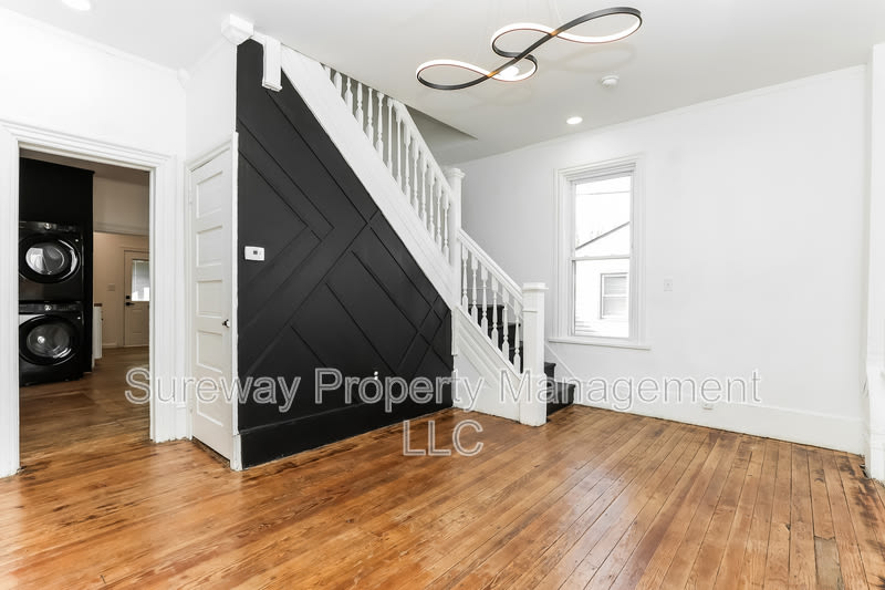 226 Greenwich Ave – photo 3