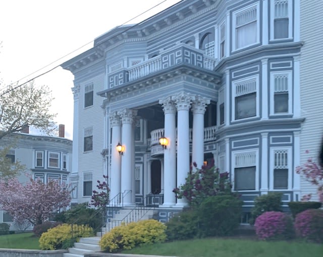 498 Hanover Street – photo 1