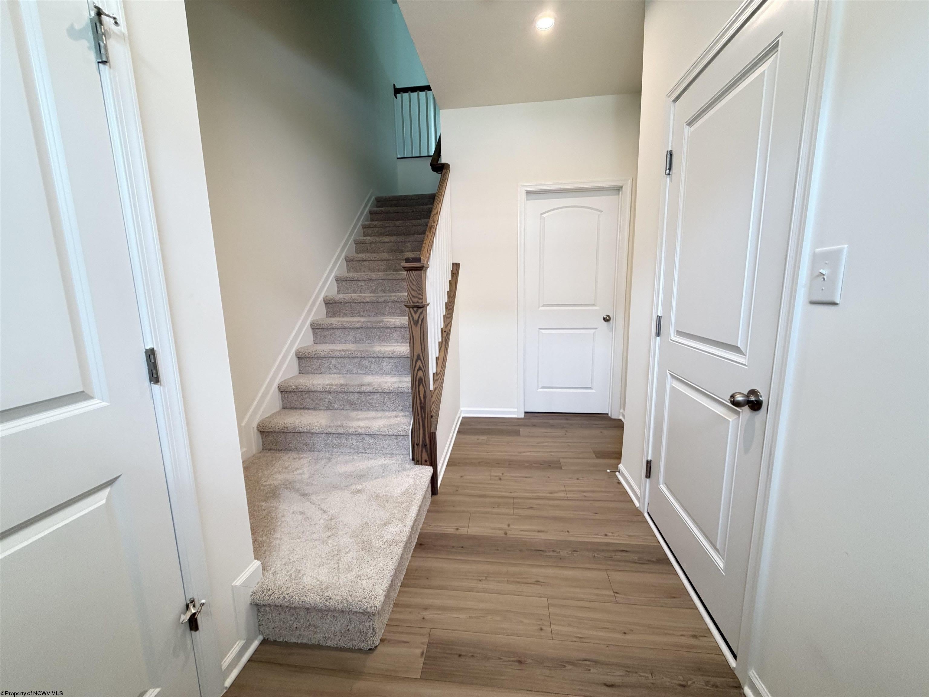 42 Dover Court – photo 2