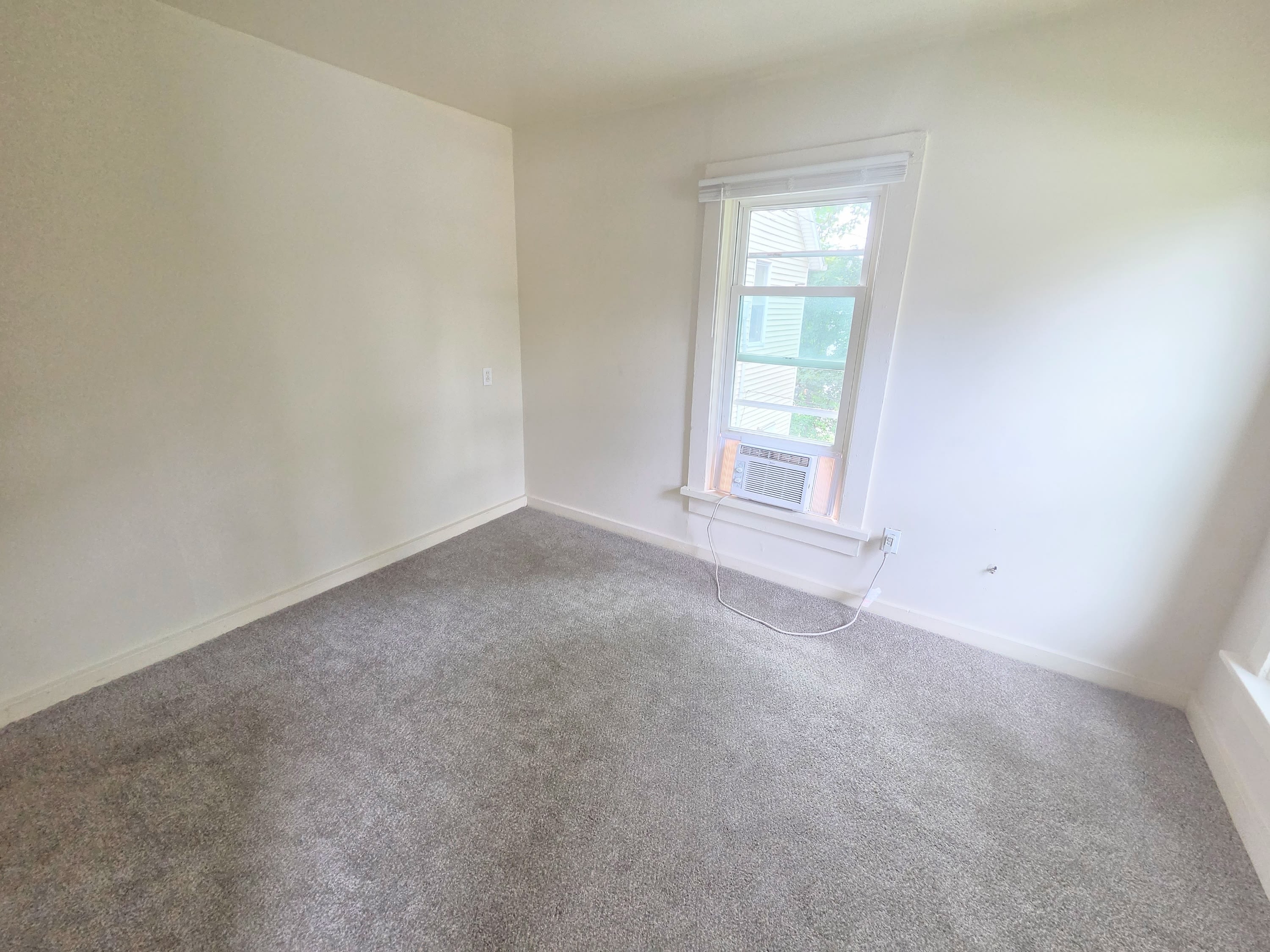 1421 Saint Marys Avenue – photo 4