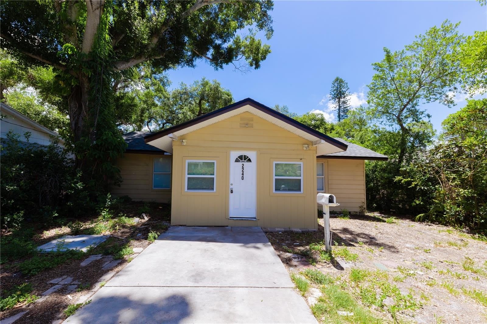 2240 10Th Street S – photo 1