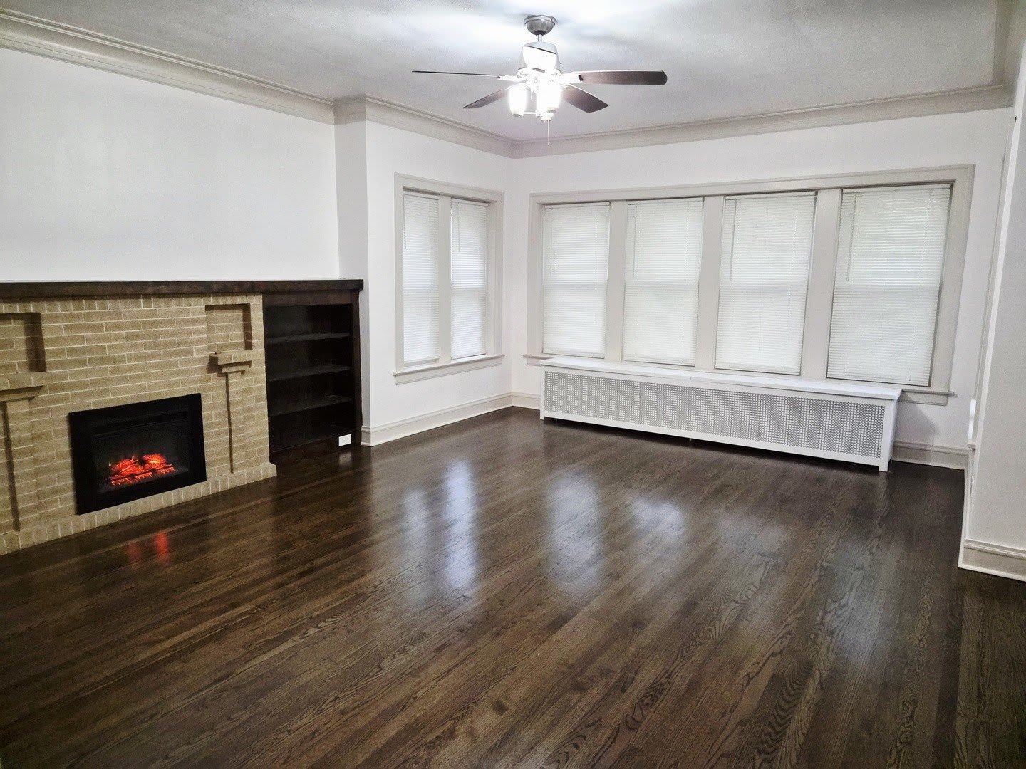 7826 S Bennett Avenue – photo 2