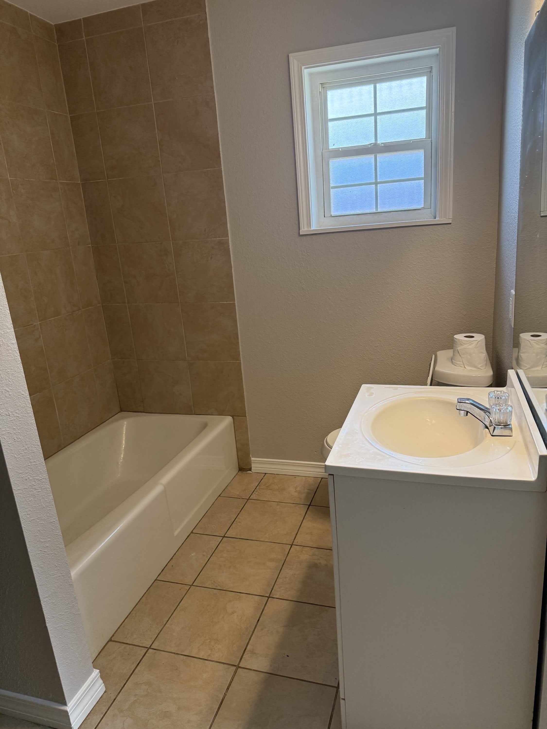 98 Russell Boulevard – photo 3