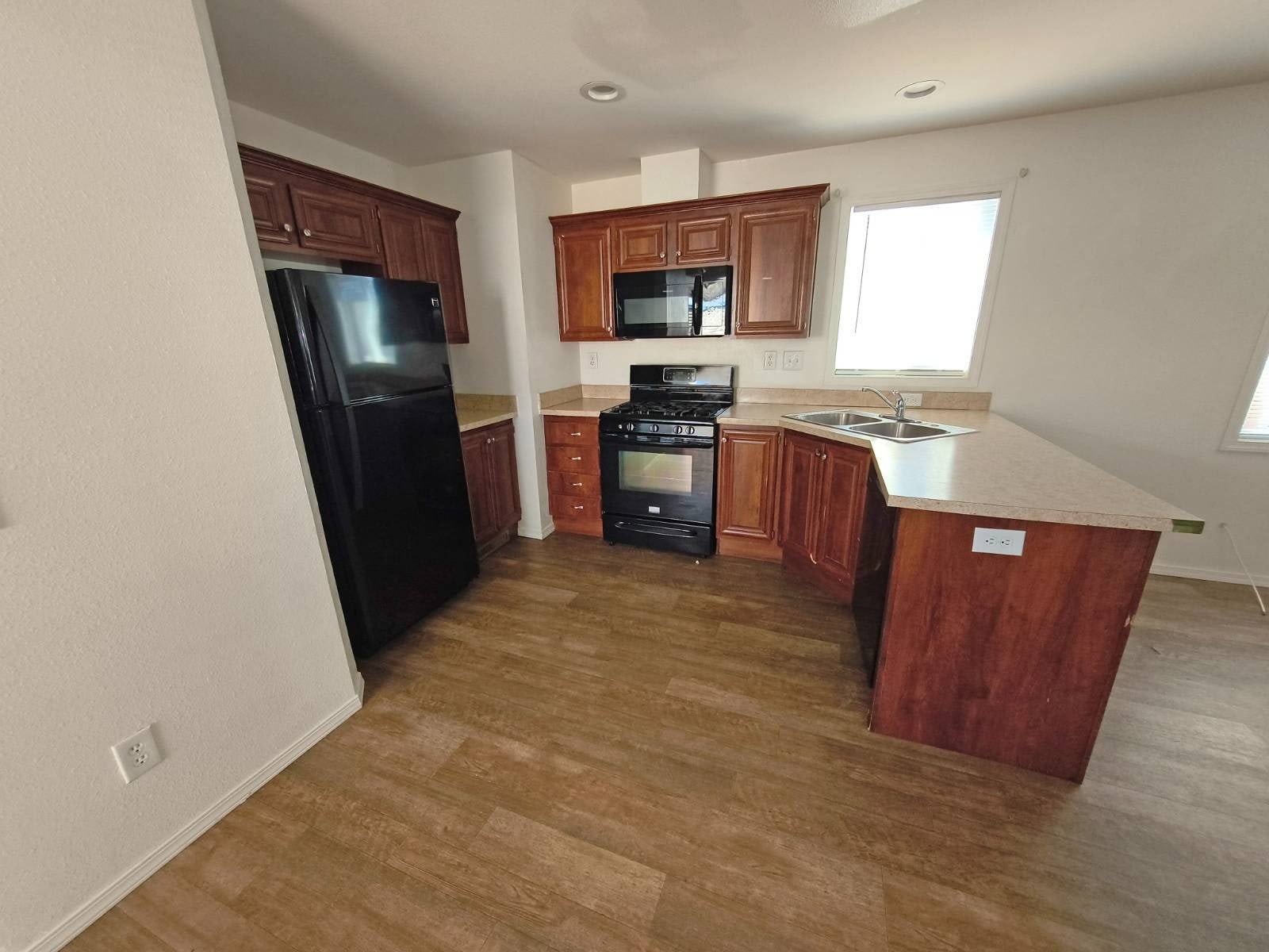 342 Petrol Rd – photo 1