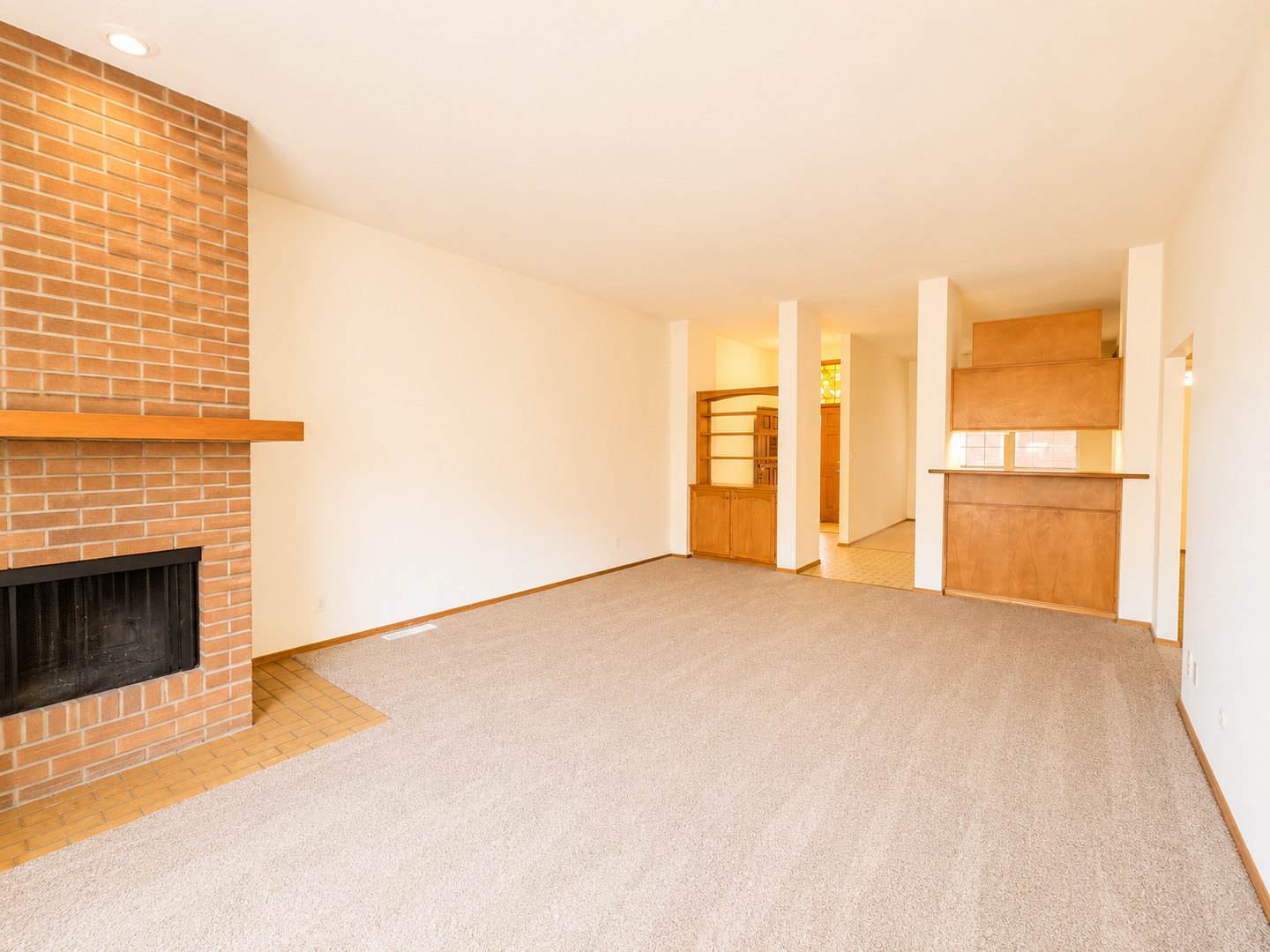 Incredibly spacious two-story condo in a NE heights neighborhood. – photo 3