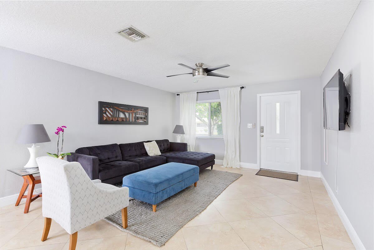 4348 NW 2nd Terrace – photo 2
