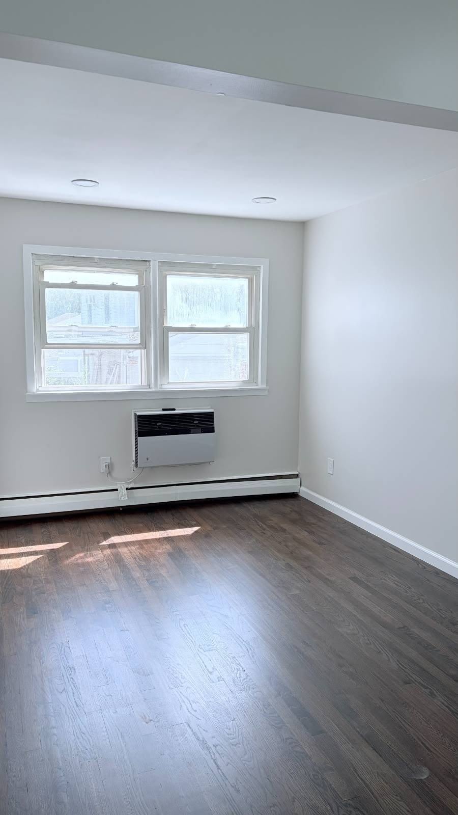 158 Burns Ave – photo 2