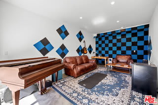 2646 Westwood Boulevard – photo 3