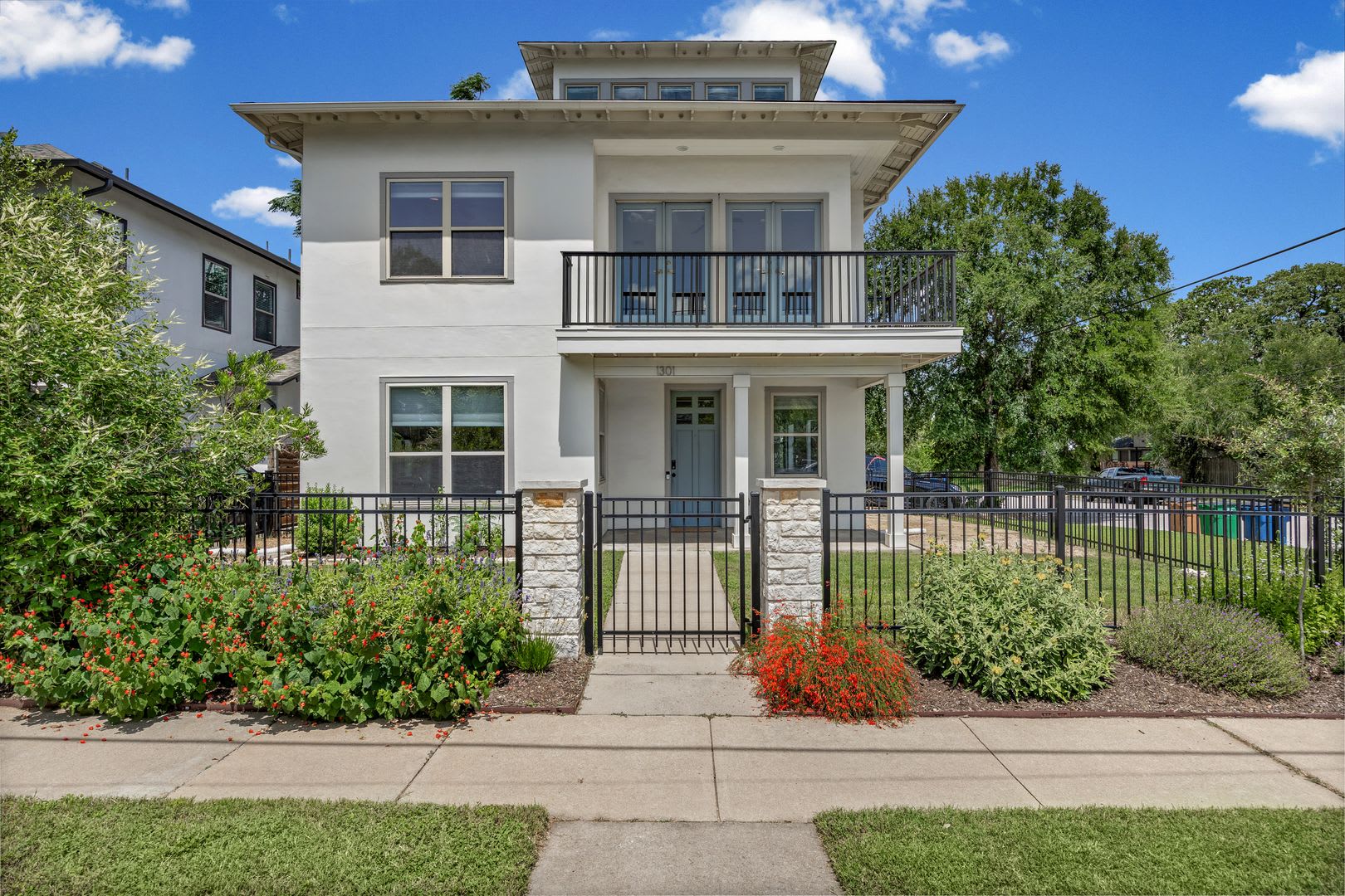 Fabulous 3-Story Home with Views – photo 1