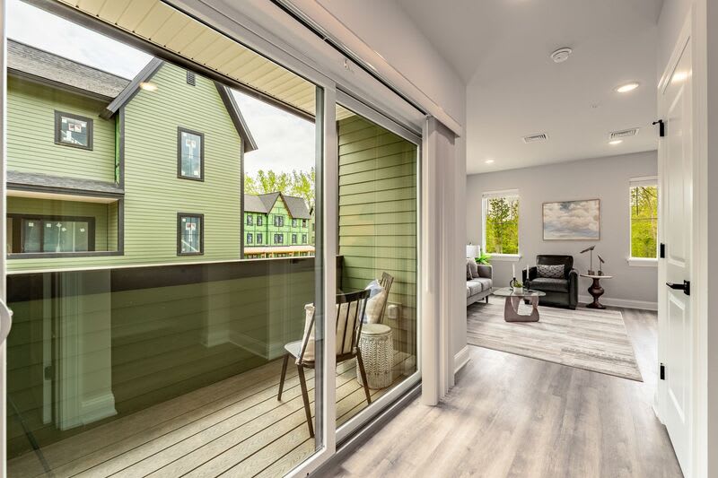 182 Excelsior Ave – photo 1