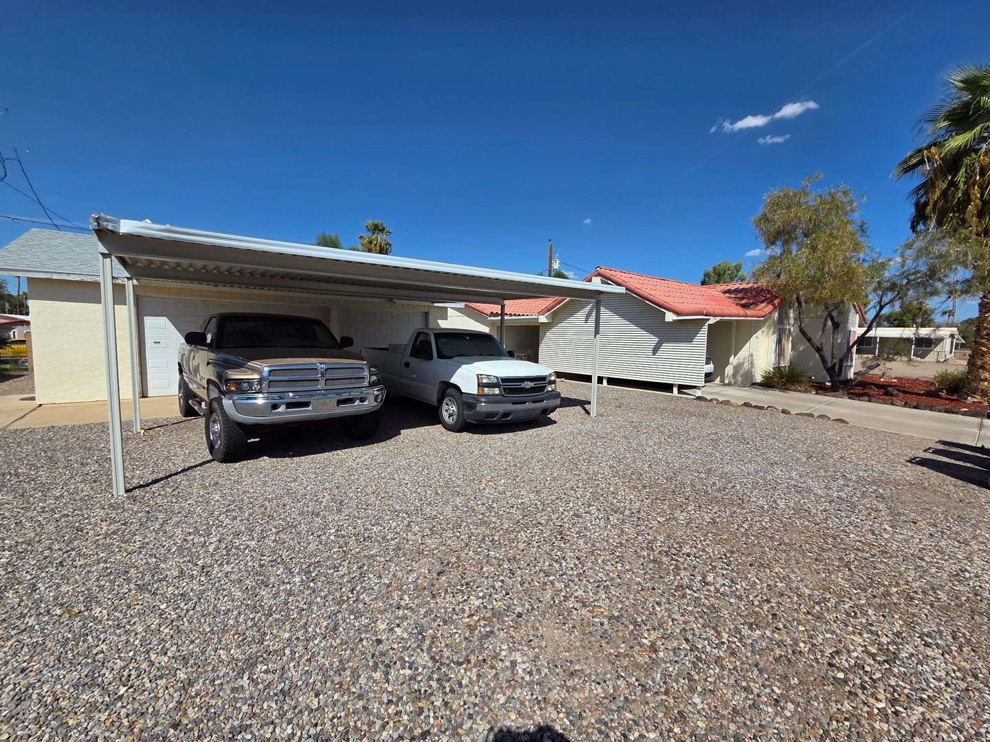 River Retreat 3 Bedroom Home With 1 Car Garage And Covered Parking For 5 Vehicles – photo 3