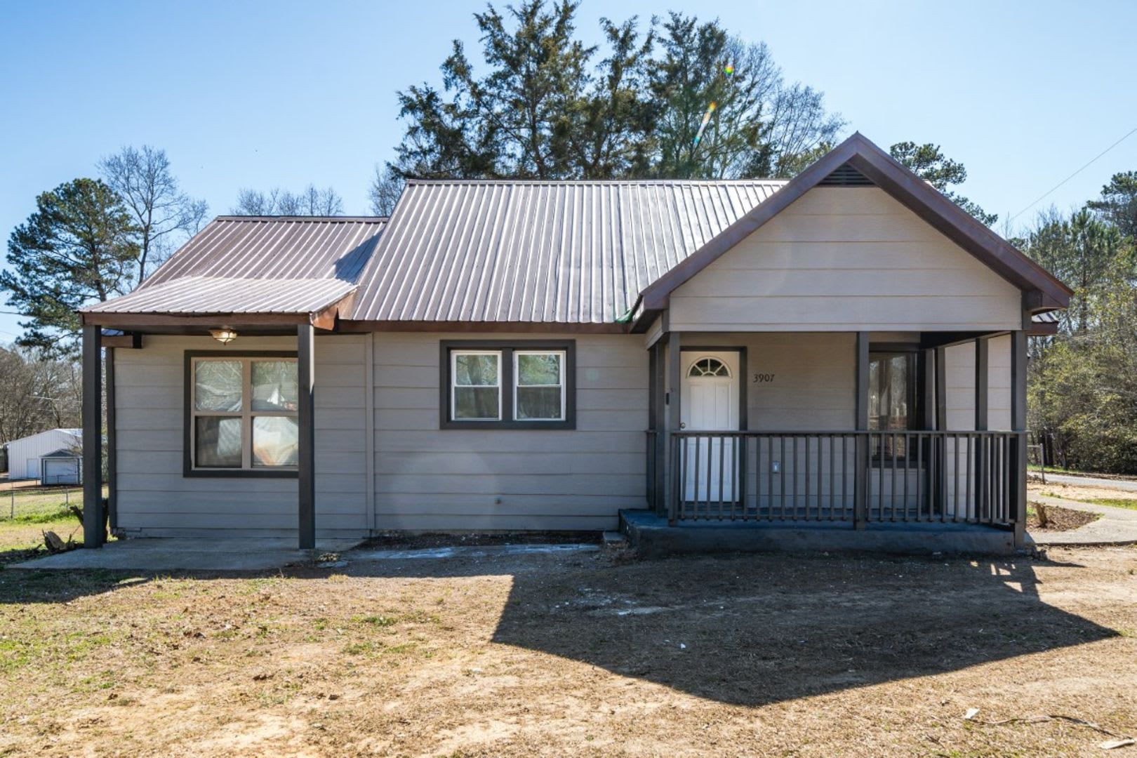 Freshly Updated & Full of Style – Don't Miss This Adamsville Gem! – photo 1