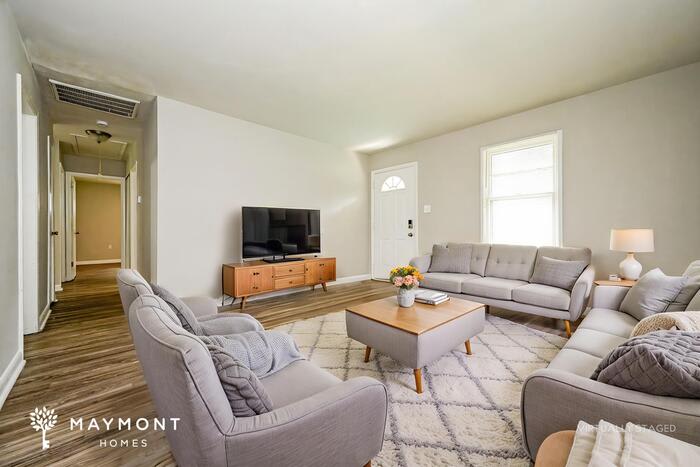 1044 Valley View Road Southeast – photo 5