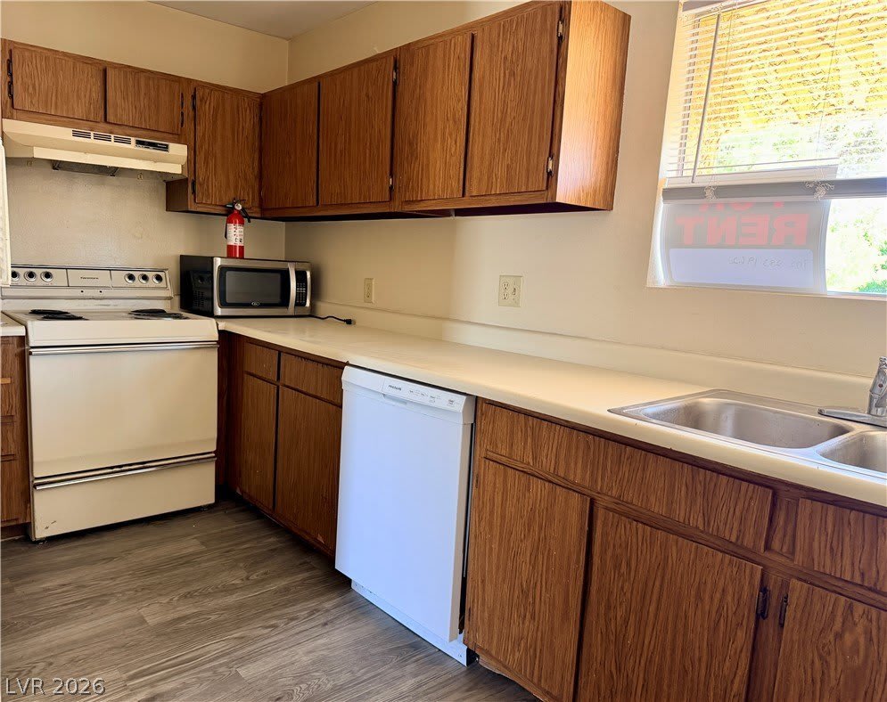 1303 Darlene Way – photo 5