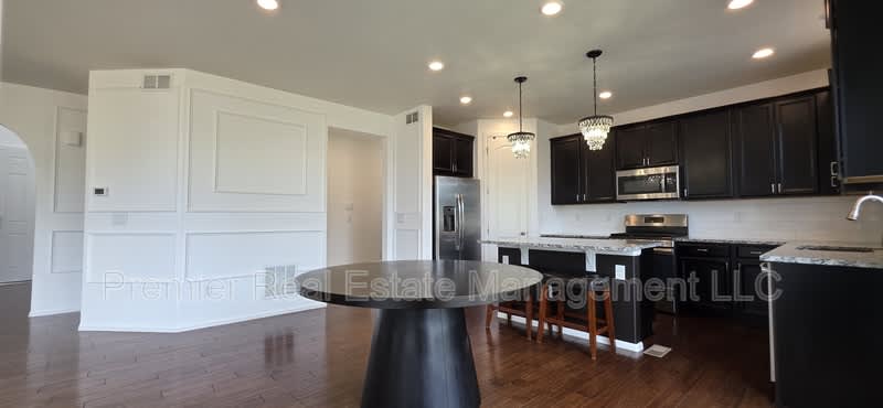 15139 Chicago St – photo 5