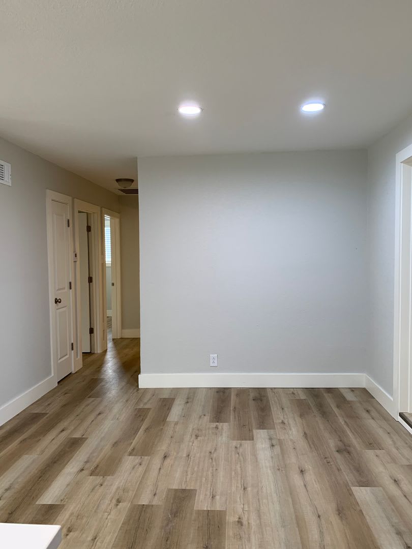 Showings can begin the first week of September – photo 5