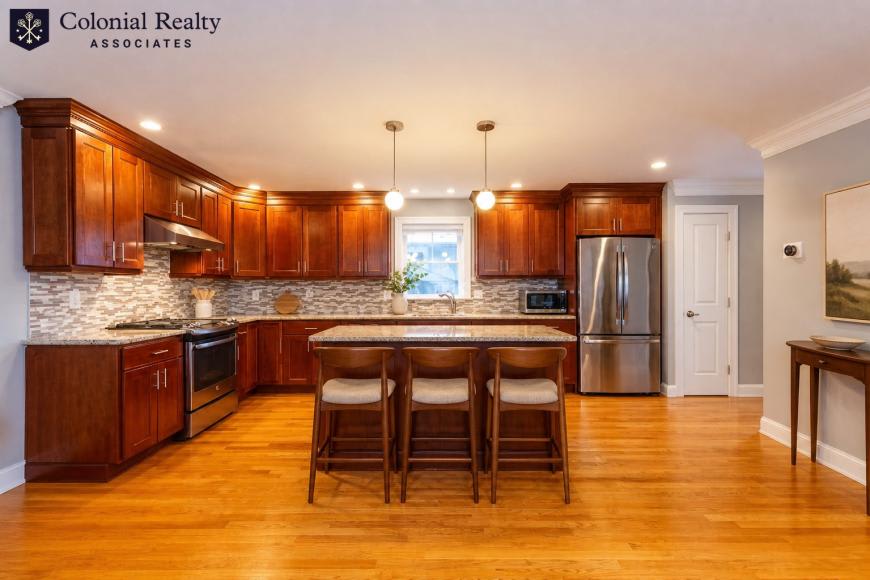 233 Grove St. – photo 3
