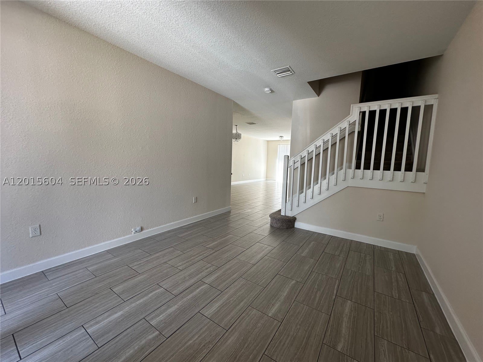 1036 NE 208th St – photo 2